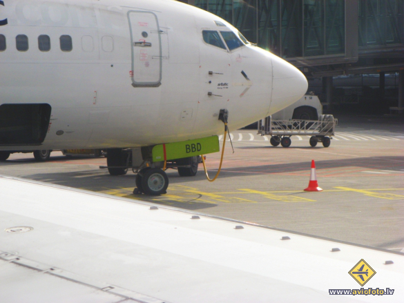 Boeing 737-53S